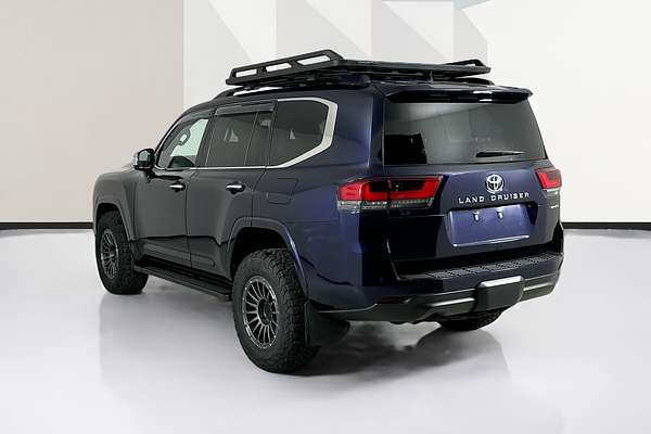 2022 Toyota LANDCRUISER LC300 SAHARA (4x4) FJA300R
