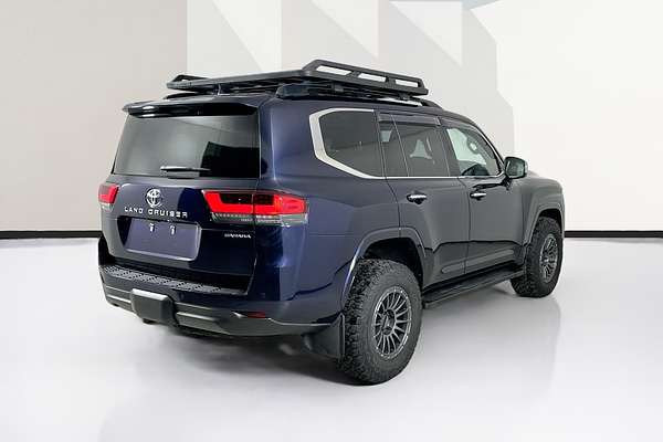 2022 Toyota LANDCRUISER LC300 SAHARA (4x4) FJA300R