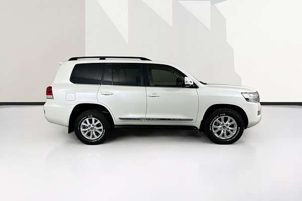 2017 Toyota LANDCRUISER SAHARA (4x4) VDJ200R MY16