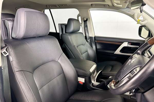 2021 Toyota LANDCRUISER LC200 SAHARA (4x4) VDJ200R