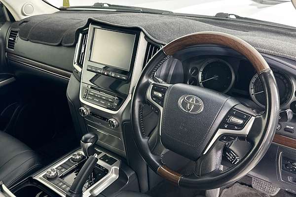 2021 Toyota LANDCRUISER LC200 SAHARA (4x4) VDJ200R