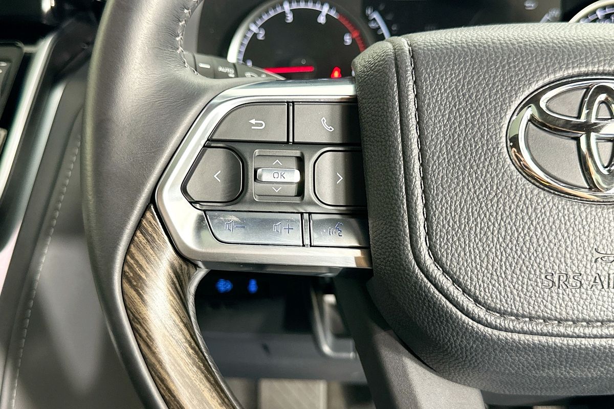 2024 Toyota LANDCRUISER LC300 VX (4x4) FJA300R