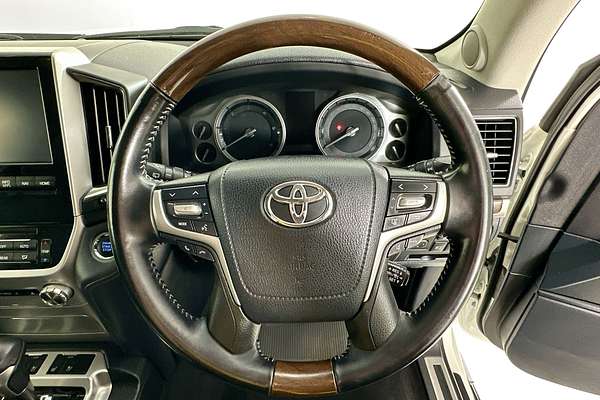 2020 Toyota LANDCRUISER LC200 SAHARA (4x4) VDJ200R