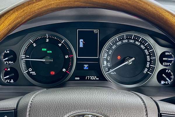 2017 Toyota LANDCRUISER SAHARA (4x4) VDJ200R MY16