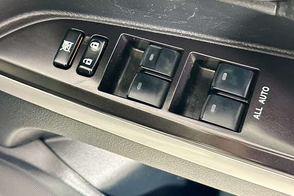 2021 Toyota LANDCRUISER LC200 SAHARA (4x4) VDJ200R