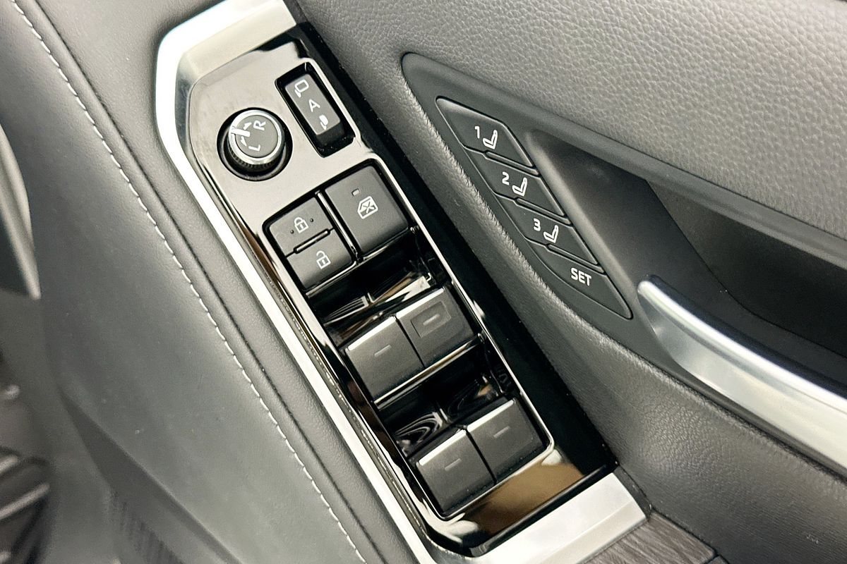 2023 Toyota Landcruiser LC300 SAHARA ZX (4x4) FJA300R