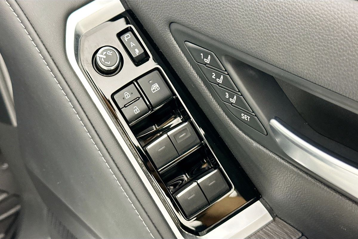 2023 Toyota Landcruiser LC300 SAHARA ZX (4x4) FJA300R