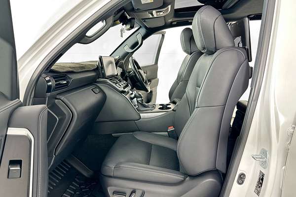 2023 Toyota Landcruiser LC300 SAHARA ZX (4x4) FJA300R