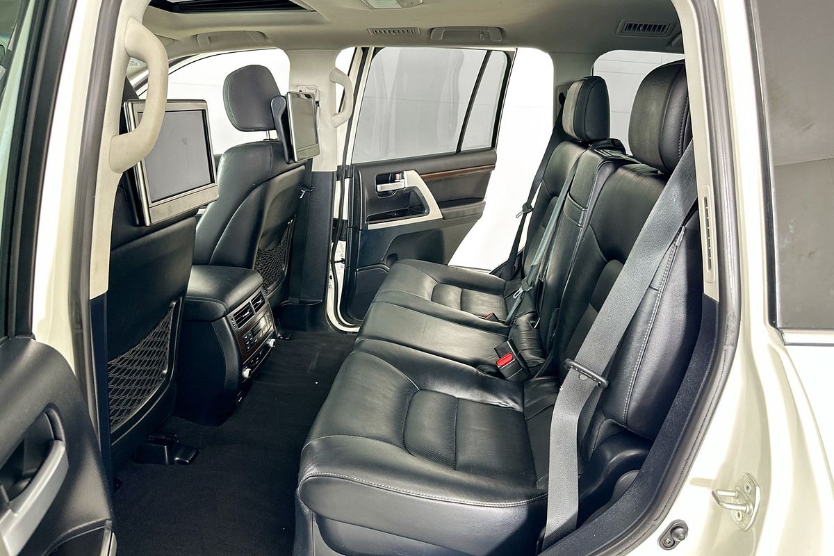 2020 Toyota LANDCRUISER LC200 SAHARA (4x4) VDJ200R