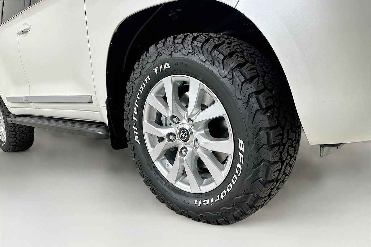 2017 Toyota LANDCRUISER SAHARA (4x4) VDJ200R MY16