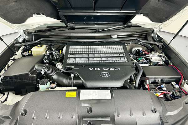 2021 Toyota LANDCRUISER LC200 SAHARA (4x4) VDJ200R