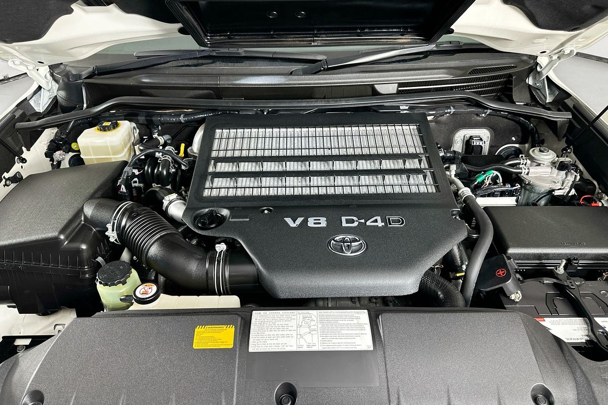 2020 Toyota LANDCRUISER LC200 SAHARA (4x4) VDJ200R