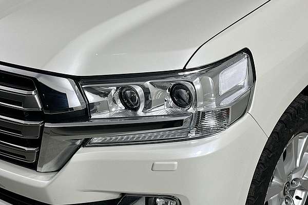 2017 Toyota LANDCRUISER SAHARA (4x4) VDJ200R MY16