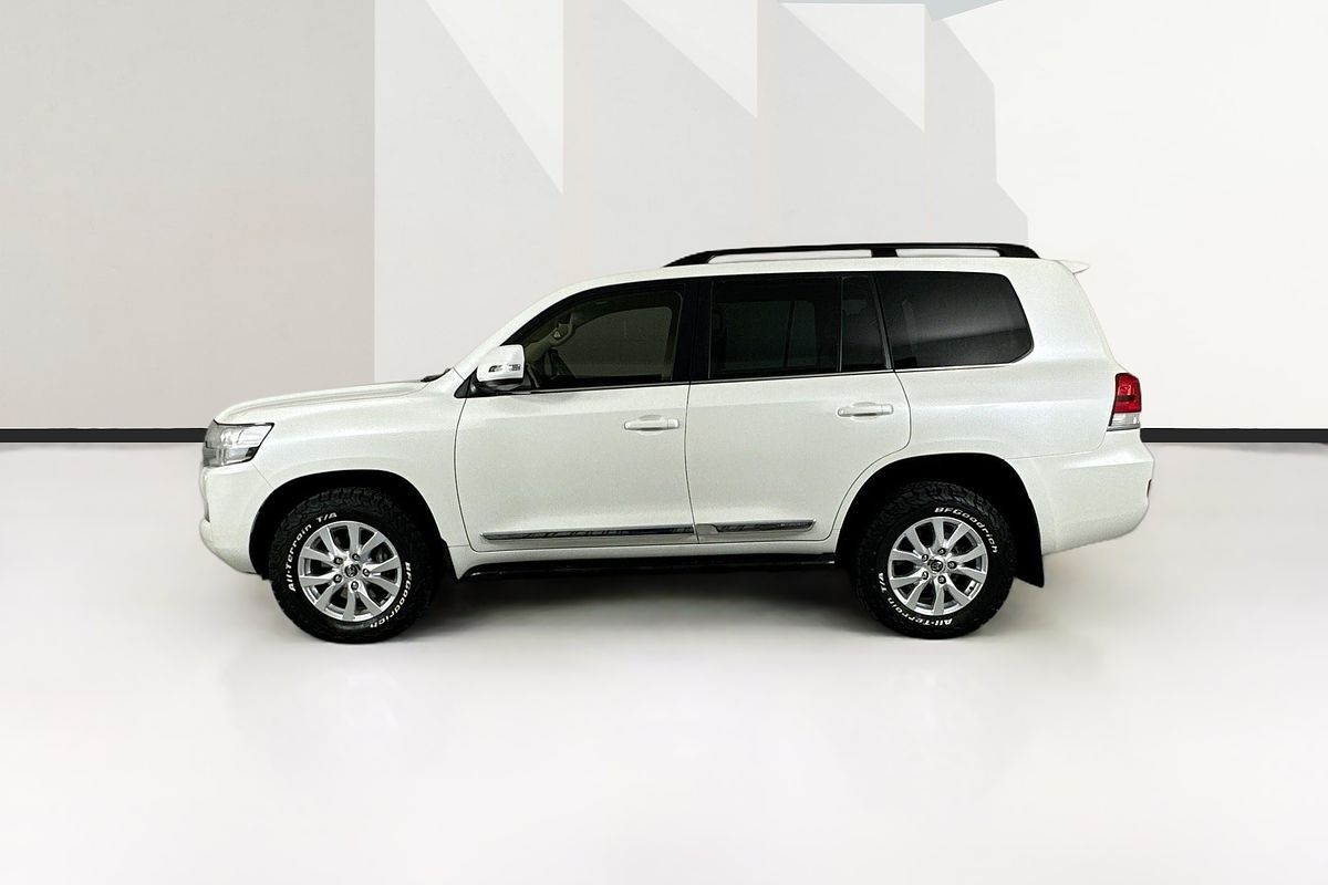 2017 Toyota LANDCRUISER SAHARA (4x4) VDJ200R MY16