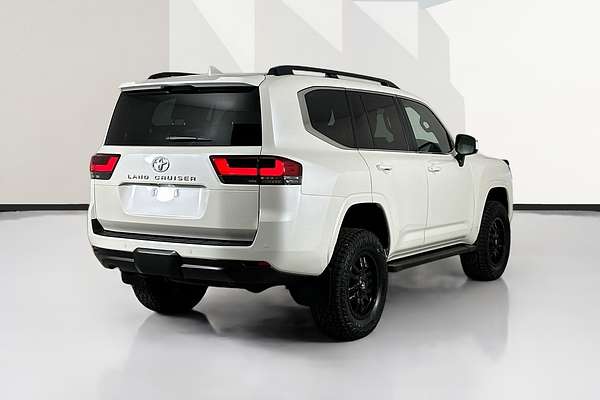 2024 Toyota LANDCRUISER LC300 VX (4x4) FJA300R
