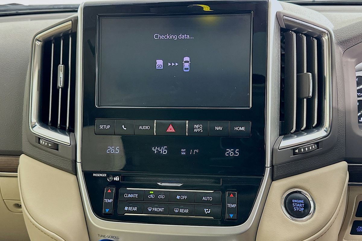2020 Toyota LANDCRUISER LC200 SAHARA (4x4) VDJ200R