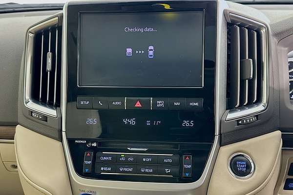 2020 Toyota LANDCRUISER LC200 SAHARA (4x4) VDJ200R