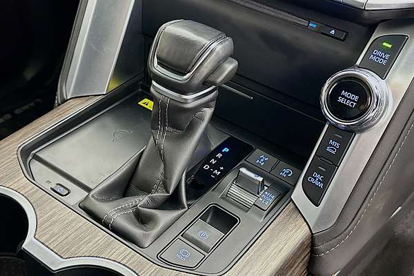 2022 Toyota Landcruiser LC300 VX (4x4) FJA300R