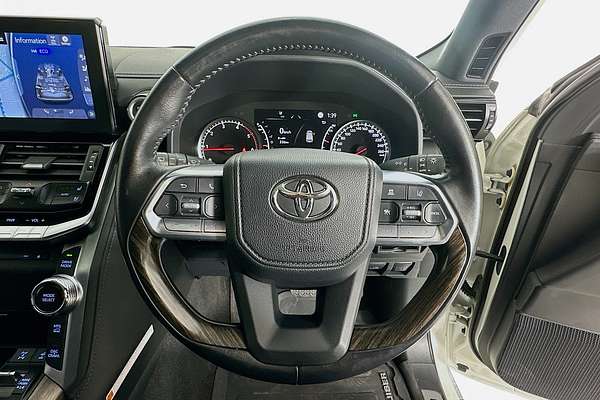 2022 Toyota Landcruiser LC300 VX (4x4) FJA300R