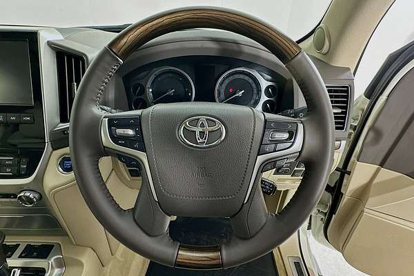 2020 Toyota LANDCRUISER LC200 SAHARA (4x4) VDJ200R