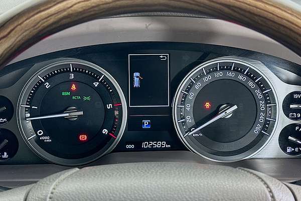2020 Toyota LANDCRUISER LC200 SAHARA (4x4) VDJ200R