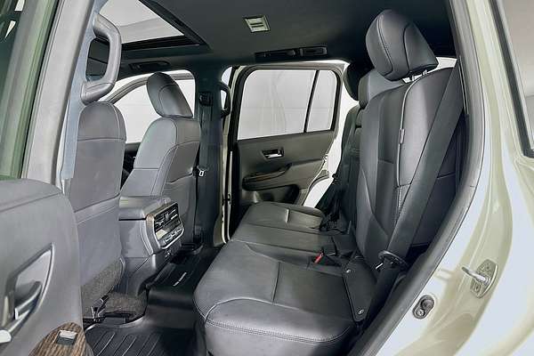 2022 Toyota Landcruiser LC300 VX (4x4) FJA300R