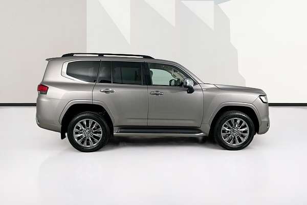 2025 Toyota LANDCRUISER LC300 SAHARA ZX (4x4) FJA300R
