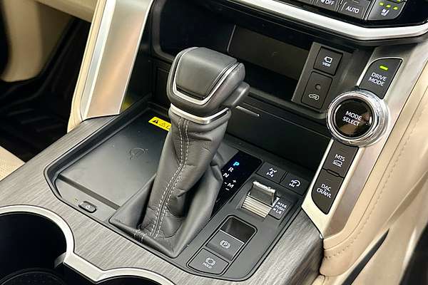 2025 Toyota LANDCRUISER LC300 SAHARA ZX (4x4) FJA300R