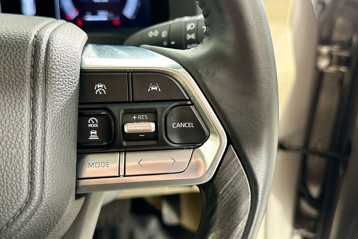 2025 Toyota LANDCRUISER LC300 SAHARA ZX (4x4) FJA300R