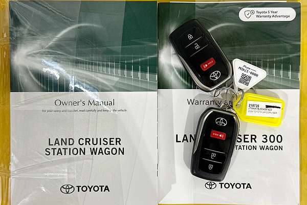 2024 Toyota Landcruiser LC300 VX (4x4) FJA300R
