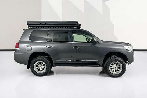 2016 Toyota LANDCRUISER SAHARA (4x4) VDJ200R MY16