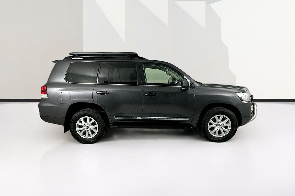 2017 Toyota LANDCRUISER SAHARA (4x4) VDJ200R MY16