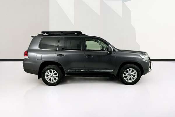 2017 Toyota LANDCRUISER SAHARA (4x4) VDJ200R MY16