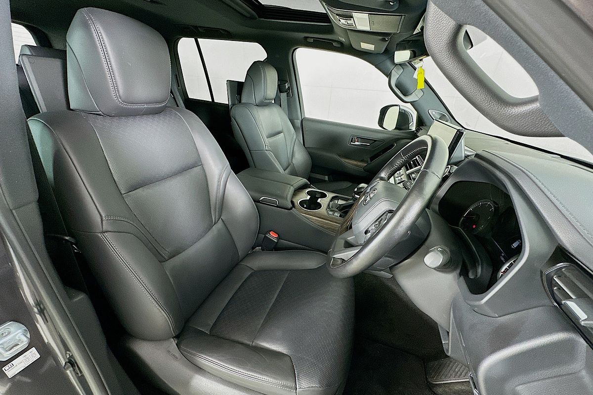 2024 Toyota Landcruiser LC300 SAHARA (4x4) FJA300R