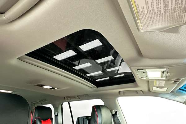 2017 Toyota LANDCRUISER SAHARA (4x4) VDJ200R MY16