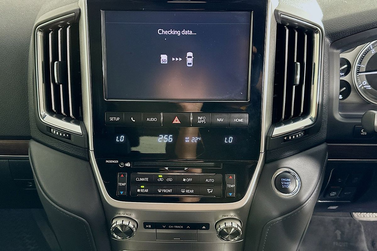 2021 Toyota Landcruiser Sahara VDJ200R