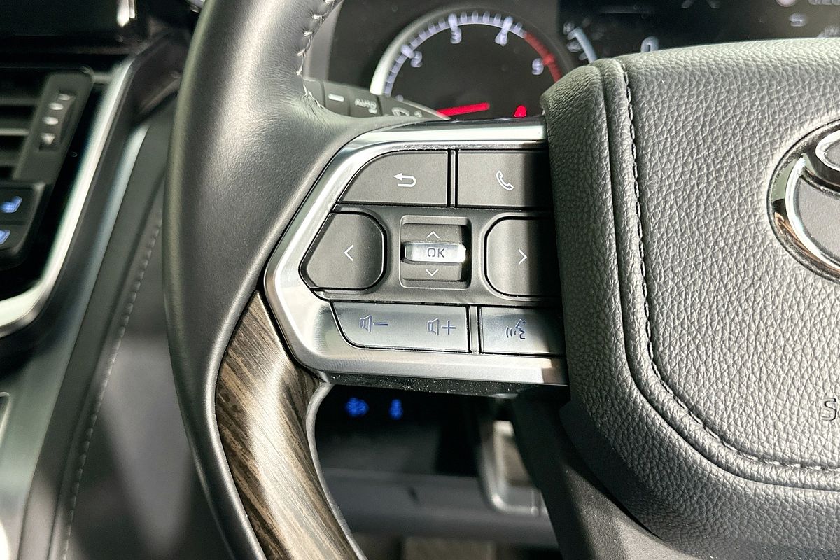 2024 Toyota Landcruiser LC300 VX (4x4) FJA300R