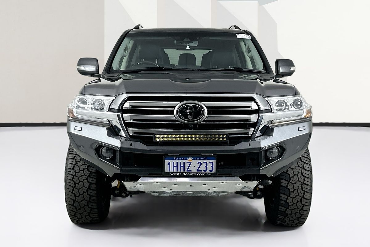 2021 Toyota Landcruiser Sahara VDJ200R