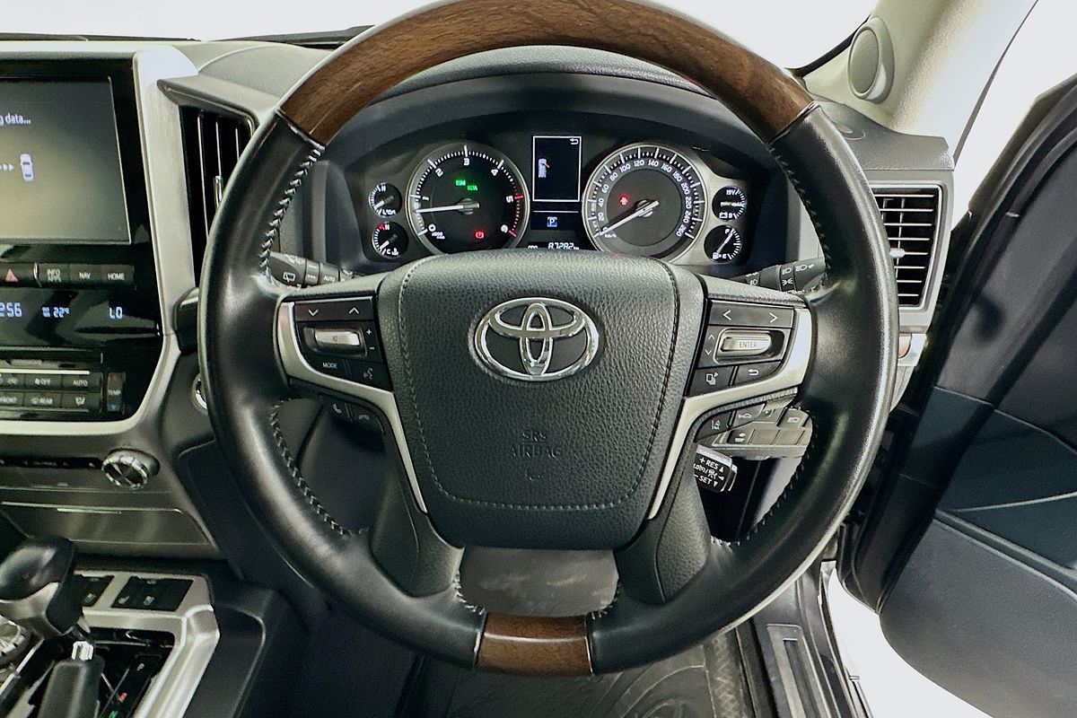 2021 Toyota Landcruiser Sahara VDJ200R
