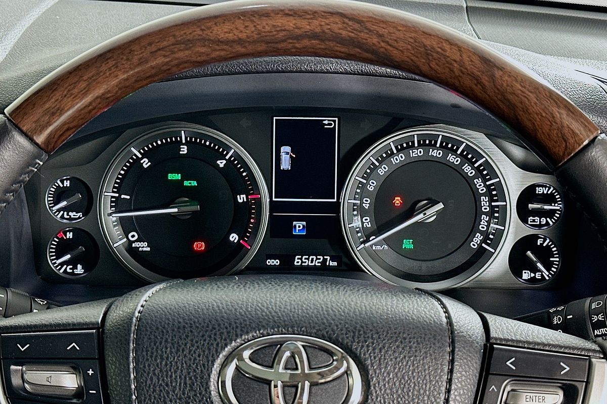 2017 Toyota LANDCRUISER SAHARA (4x4) VDJ200R MY16