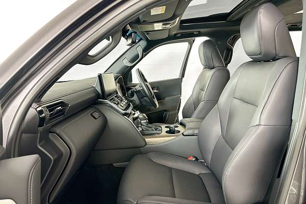 2023 Toyota Landcruiser LC300 VX (4x4) FJA300R