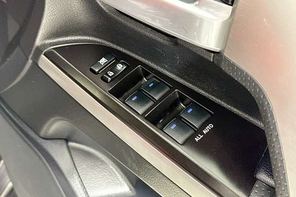 2017 Toyota LANDCRUISER SAHARA (4x4) VDJ200R MY16