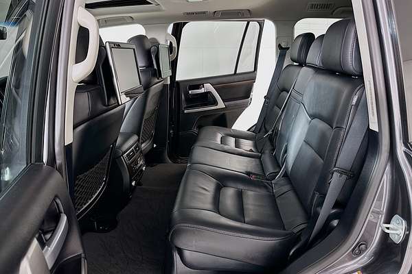 2017 Toyota LANDCRUISER SAHARA (4x4) VDJ200R MY16