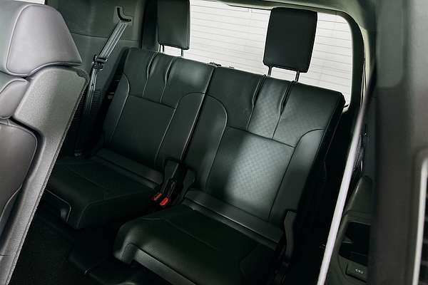 2024 Toyota Landcruiser LC300 SAHARA (4x4) FJA300R