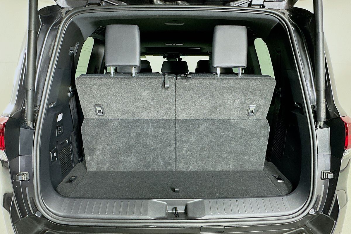 2024 Toyota Landcruiser LC300 SAHARA (4x4) FJA300R