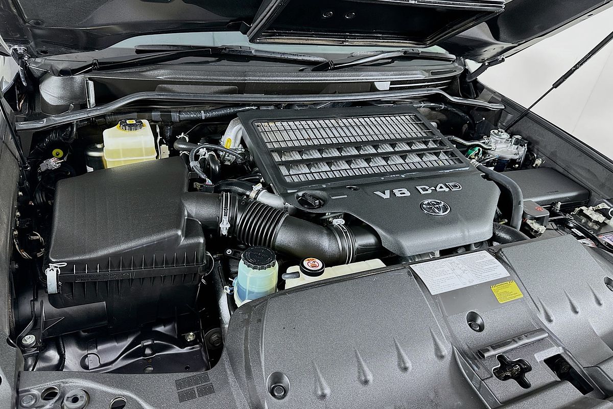 2021 Toyota Landcruiser Sahara VDJ200R
