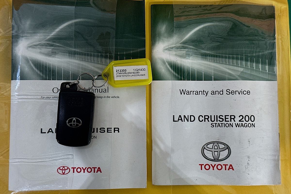 2016 Toyota LANDCRUISER SAHARA (4x4) VDJ200R MY16