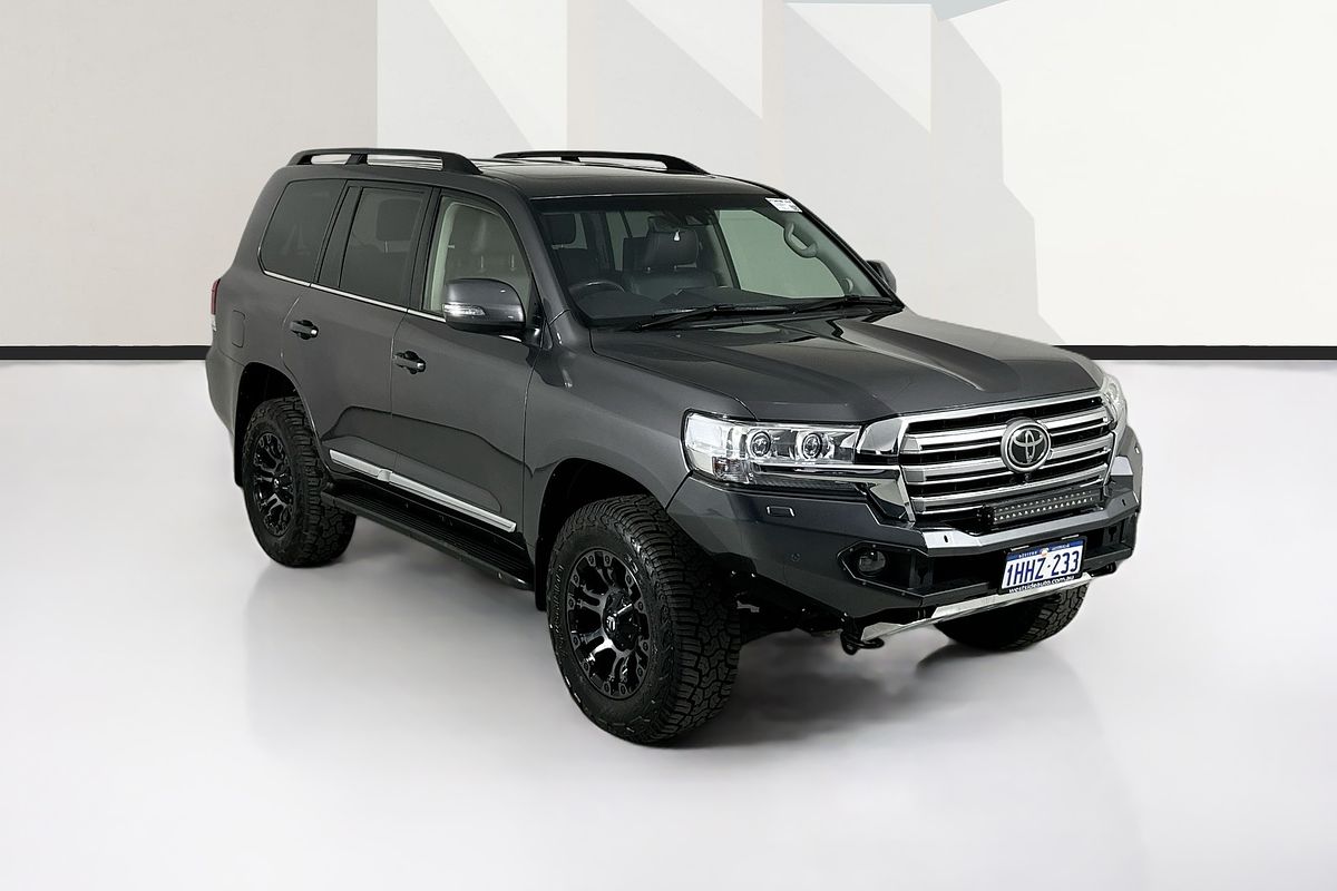 2021 Toyota Landcruiser Sahara VDJ200R