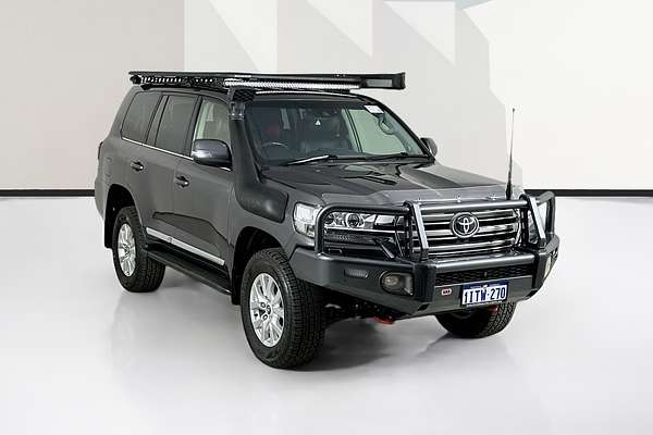 2017 Toyota LANDCRUISER SAHARA (4x4) VDJ200R MY16