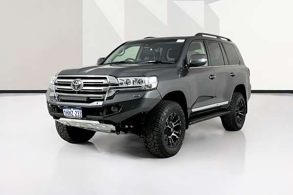 2021 Toyota Landcruiser Sahara VDJ200R